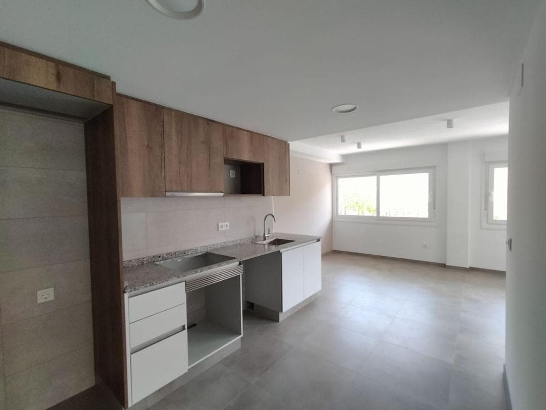 Venta de piso en Avenida Alfonso XIII s/n, Elda
photo 2