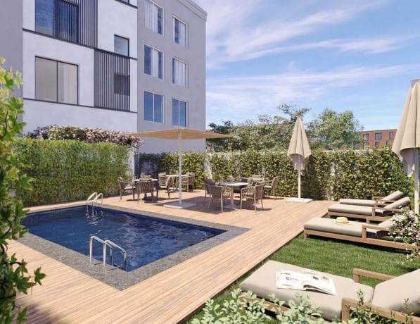 Venta de piso en Barrio El Camp de l'Arpa del Clot, Barcelona
thumbnail 1