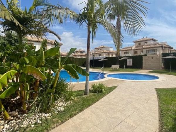 Дуплекс на продажу в Calle Cabo de Palos, 11, Ориуэла thumbnail 1