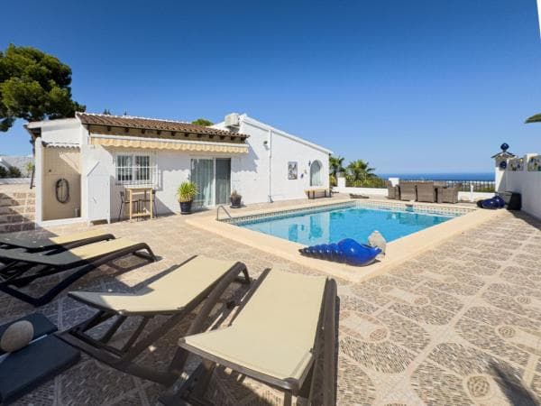 Independent chalet for sale in El Tossal-Bello Horizonte, La Nucia
photo 1