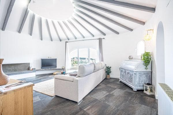Chalet independiente en venta en Canuta, Calpe
thumbnail 1