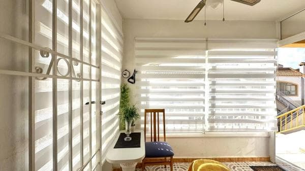 Chalet independiente en venta en Barrio La Siesta - El Salado - Torreta, Torrevieja
thumbnail 1