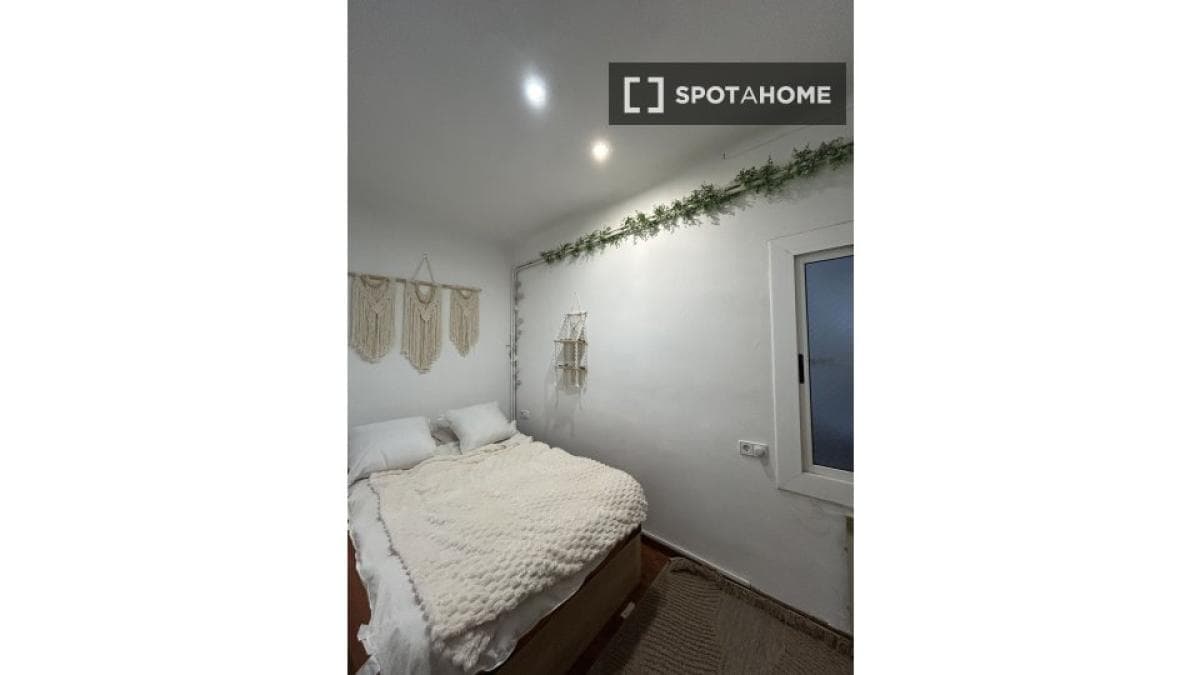 Propiedades en venta y alquiler en España photo 2
