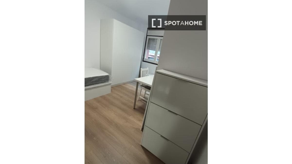 Недвижимость на продажу и в аренду в Испании photo 4