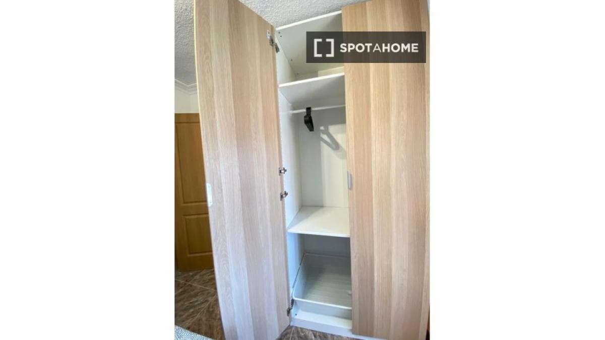 Propiedades en venta y alquiler en España photo 4