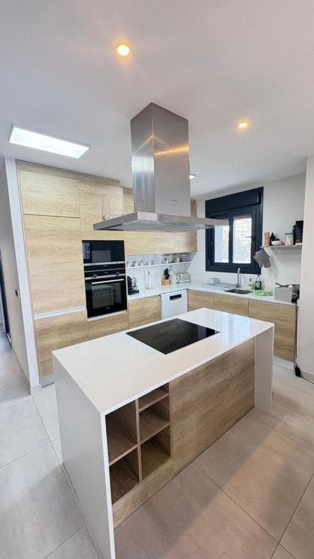 Sale of apartment in Playa de Poniente, Benidorm
photo 4