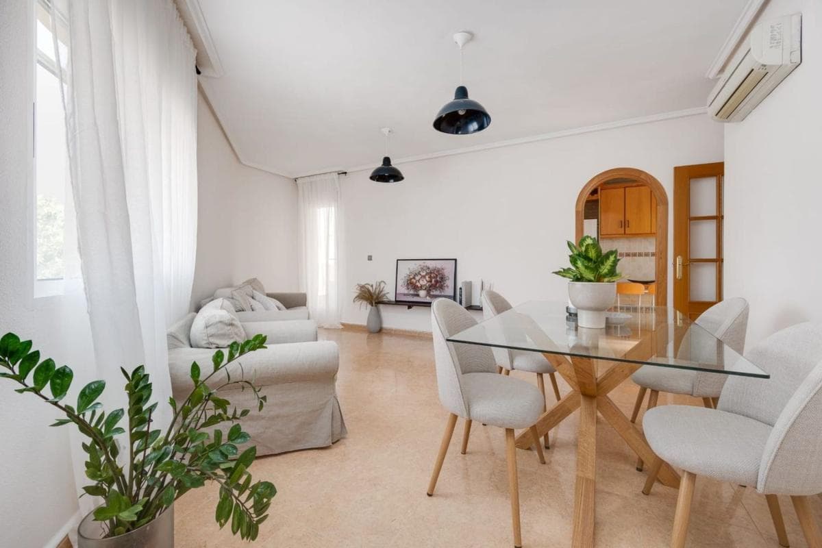 Venta de piso en Jacarilla, Jacarilla
photo 3