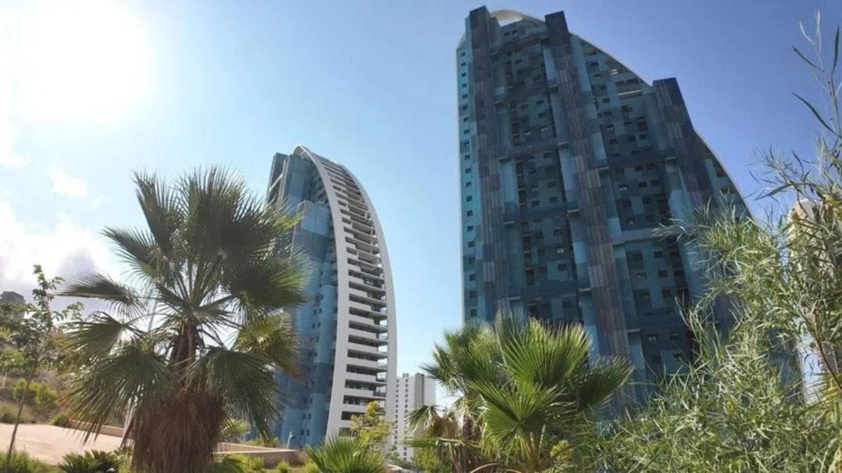Sale of apartment in Playa de Poniente, Benidorm
photo 2