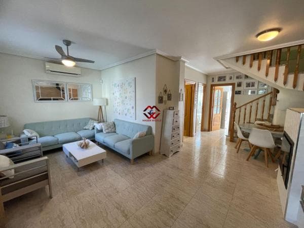 Chalet adosado photo 3