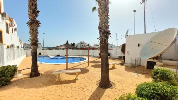 Sale of flat in Desamparados-Hurchillo-Torremendo, Orihuela
thumbnail 1