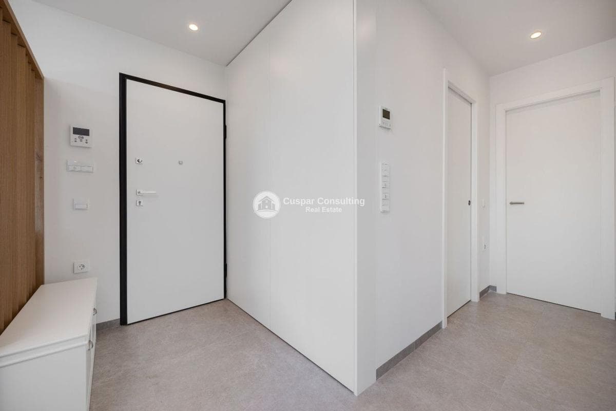Venta de piso en Desamparados-Hurchillo-Torremendo, Orihuela
photo 4