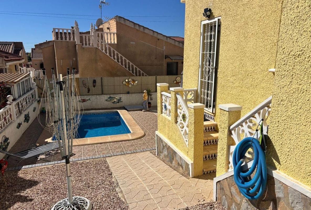 Propiedades en venta y alquiler en España photo 2