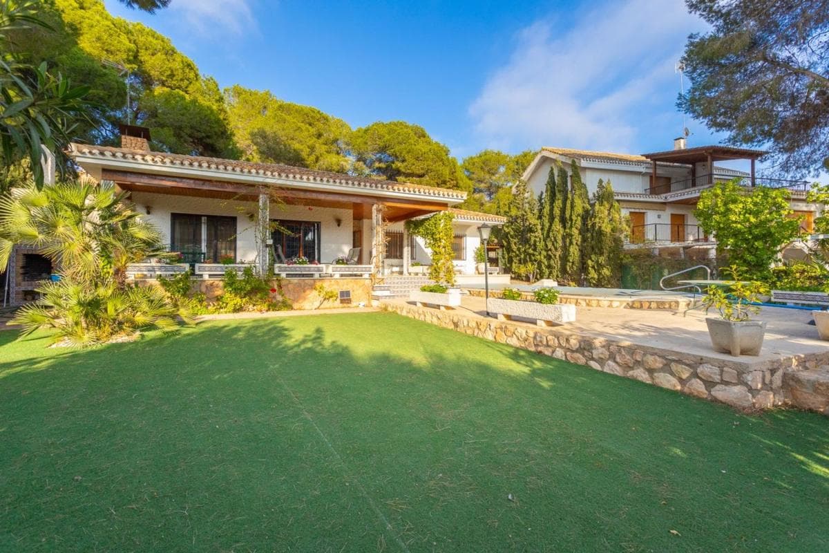 Venta de chalet independiente en Calle de Antonio Machado, Orihuela
photo 3