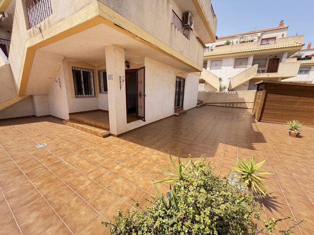 Venta de piso en Barrio La Zenia, Orihuela
photo 2