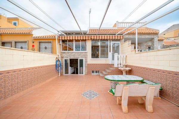 Chalet independiente en venta en Calle Galicia, Rojales
thumbnail 1
