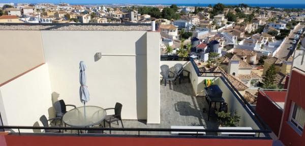 Chalet independiente en venta en Barrio Las Filipinas, Orihuela
photo 1