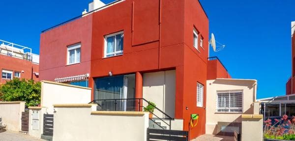 Chalet independiente en venta en Barrio Las Filipinas, Orihuela
thumbnail 1