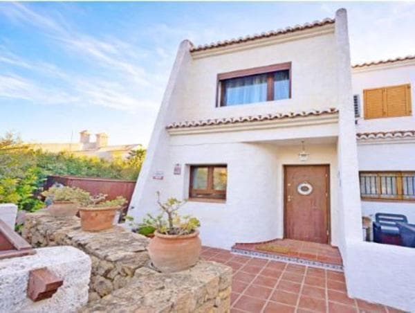 Chalet adosado photo 1