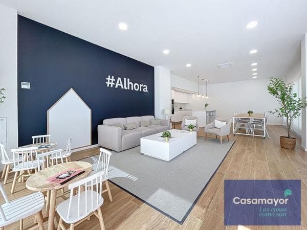 Продажа квартиры на Calle Joaquim Gonzàlez I Caturla, Сан-Хуан-де-Аликанте
thumbnail 2