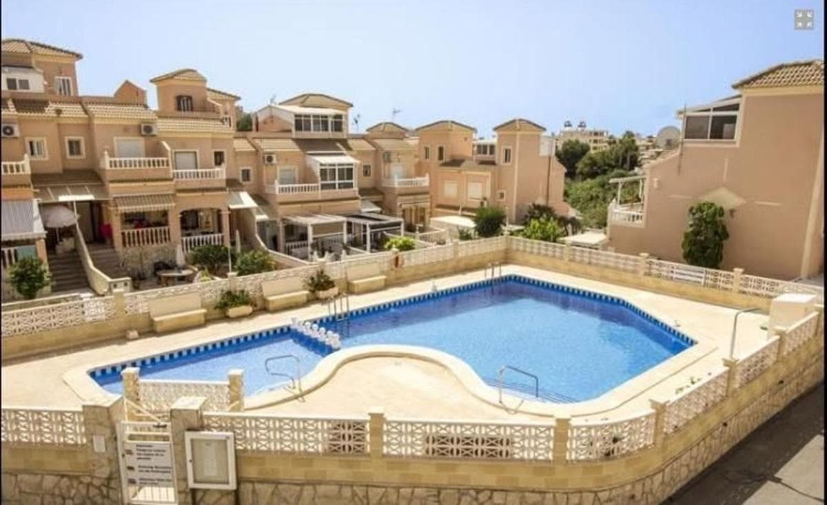 Venta de piso en Calle Trepadora, Orihuela
photo 2