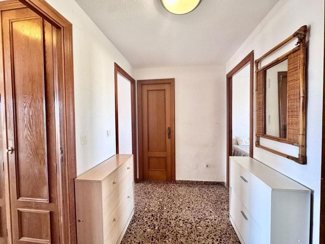 Sale of apartment in Avenida Santander, Alicante
photo 2