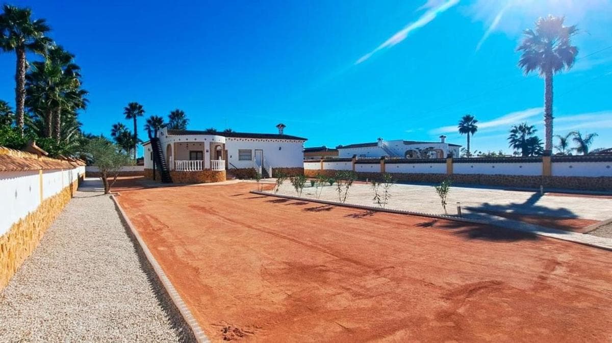 Propiedades en venta y alquiler en España photo 2