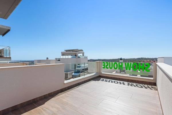 Chalet adosado en calle los Chirrines thumbnail 2