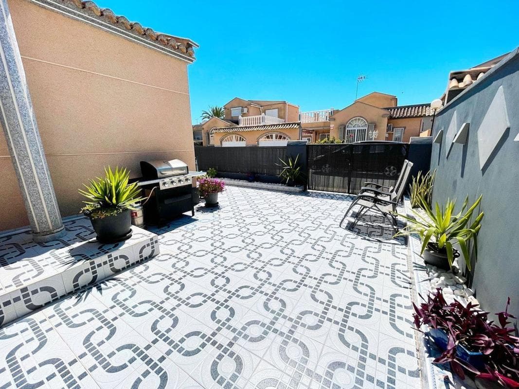 Venta de chalet adosado en Barrio La Siesta - El Salado - Torreta , Torrevieja photo 4