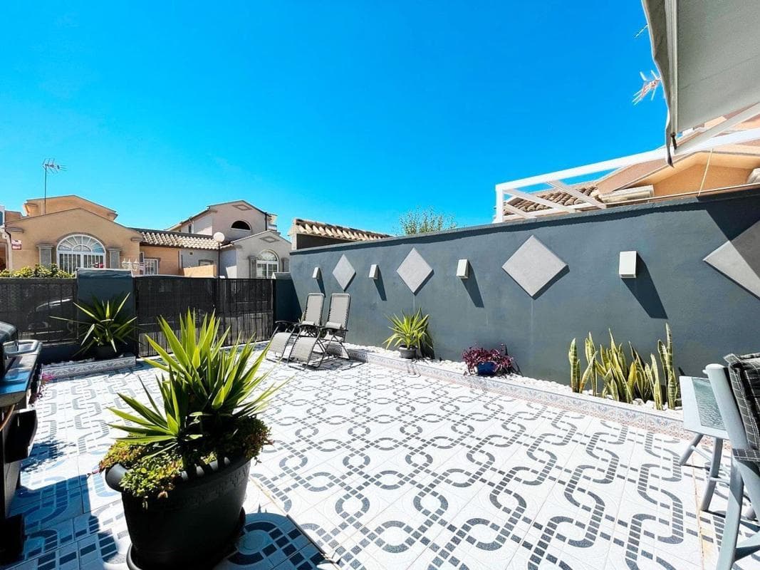 Venta de chalet adosado en Barrio La Siesta - El Salado - Torreta , Torrevieja photo 5