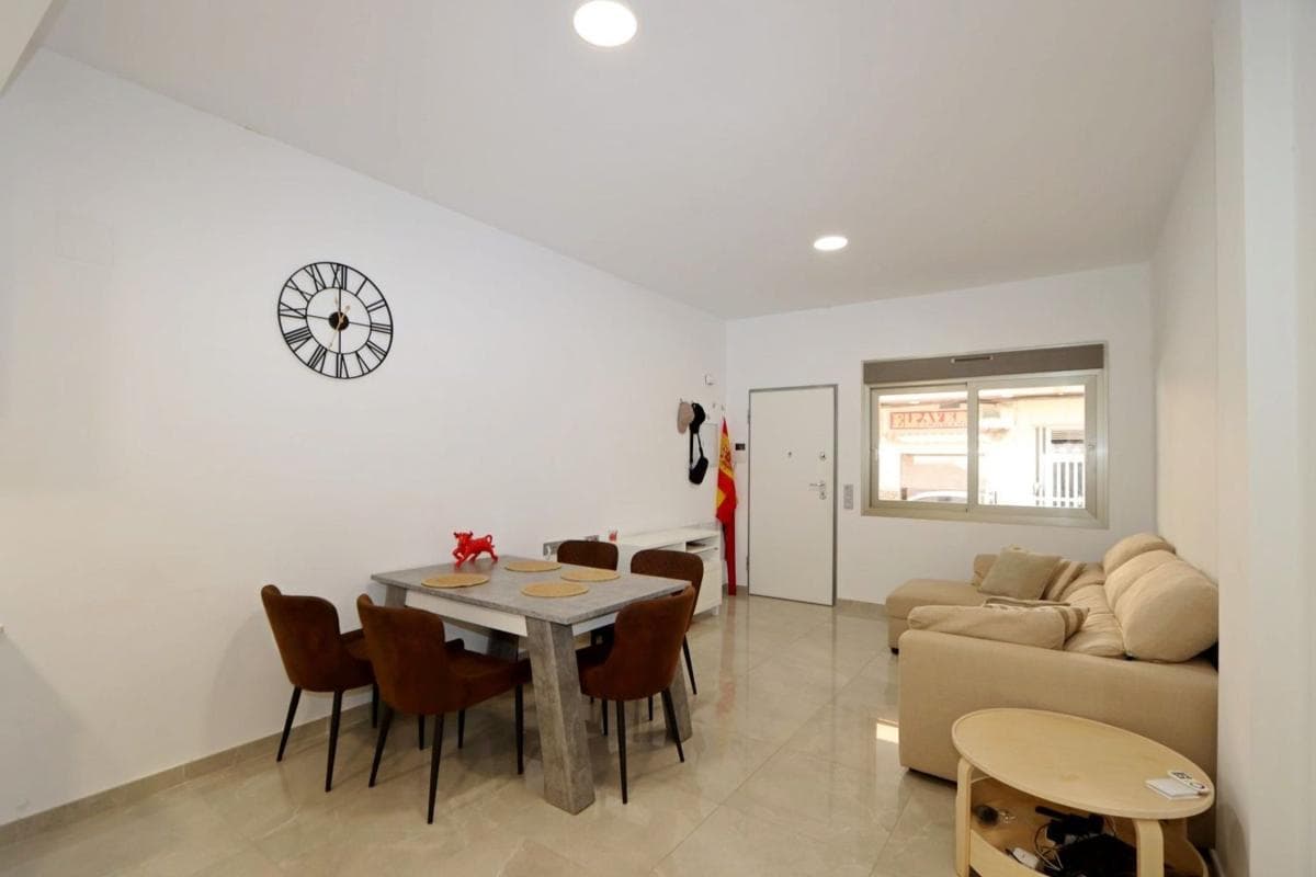 Venta de piso en Barrio Playa del Cura, Torrevieja
photo 5