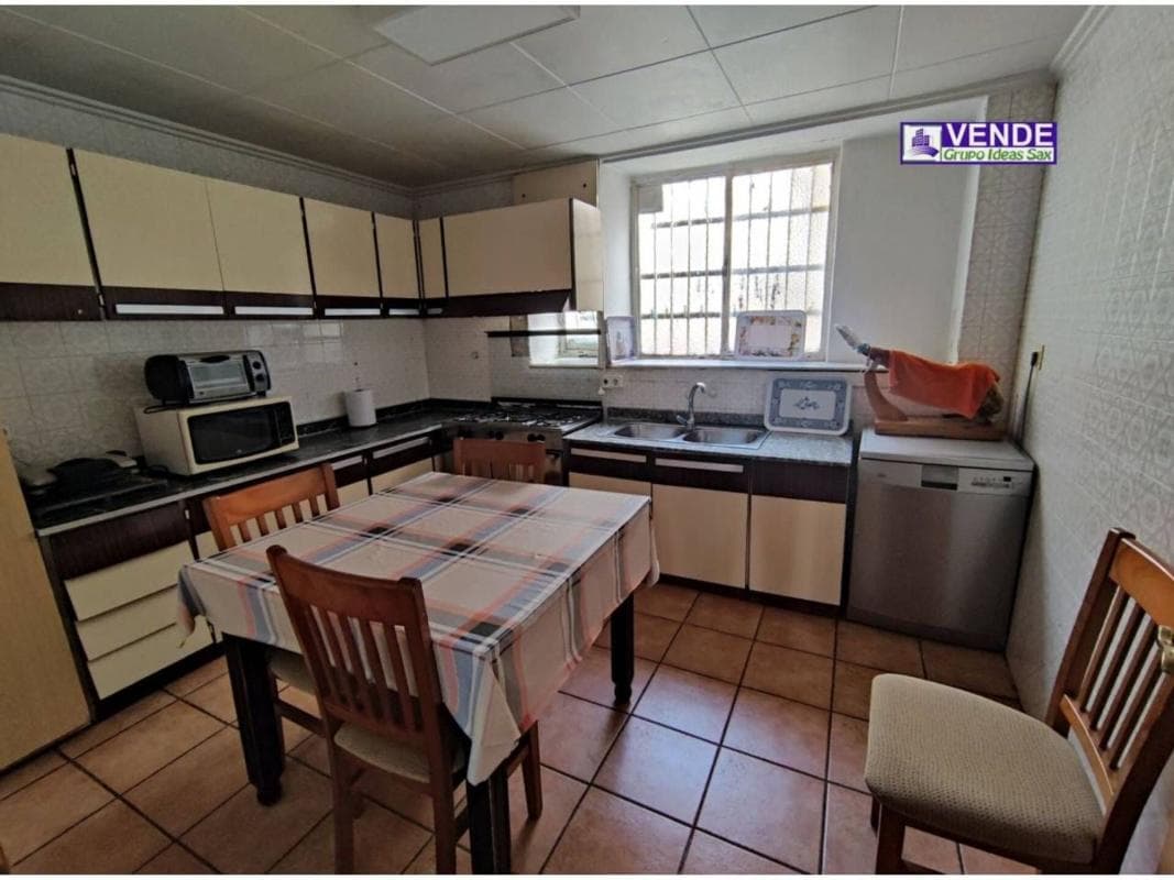Venta de chalet adosado en Sax , Sax photo 2