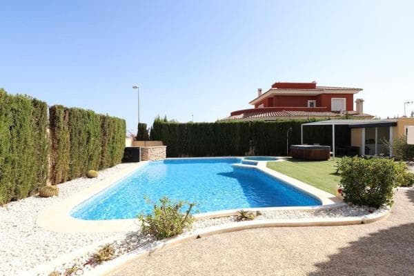 Casa independiente thumbnail 1