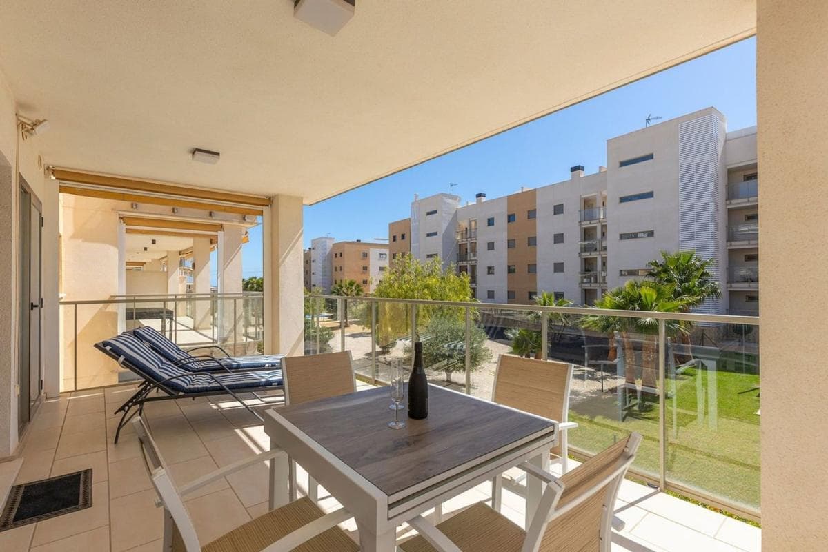 Sale of apartment in Calle Pimienta, Orihuela
photo 3