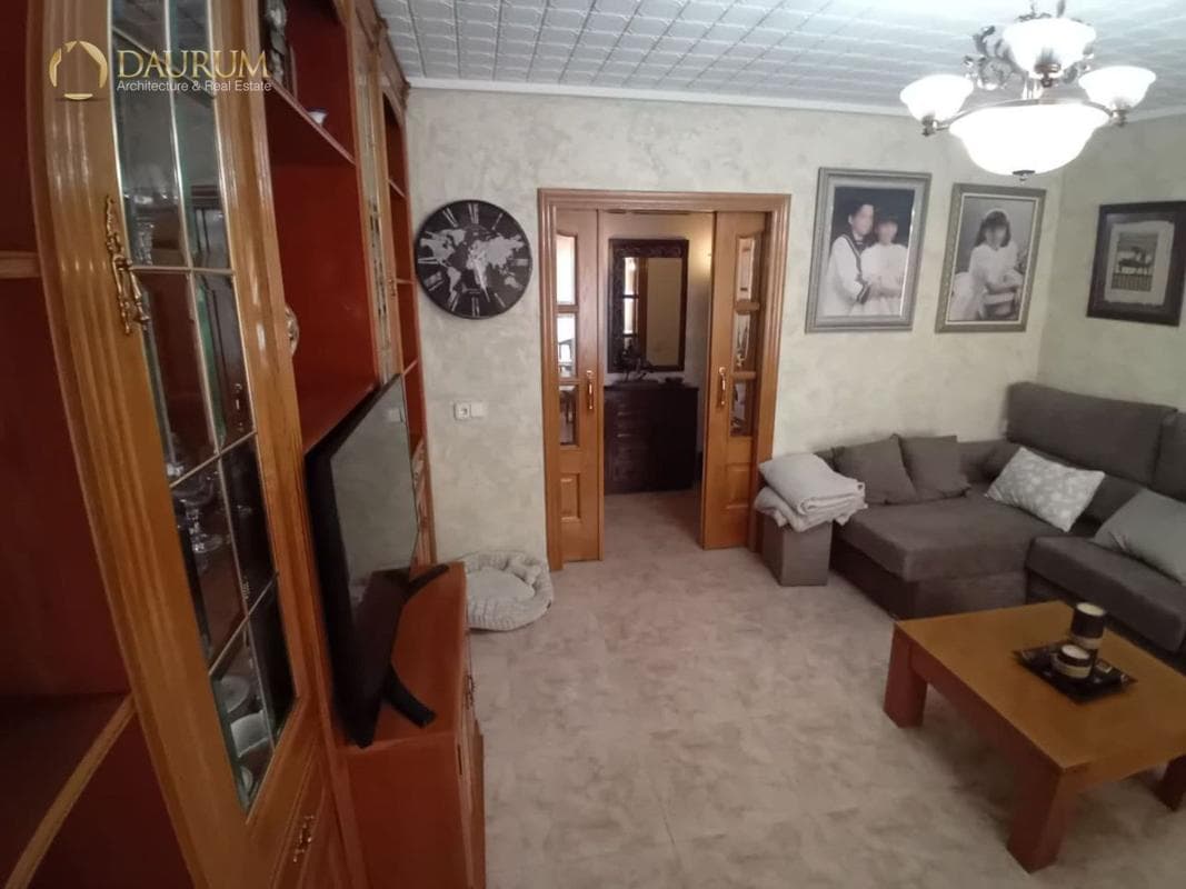 Venta de piso en Avenida Ancha de Castelar, San Vicente del Raspeig
photo 2