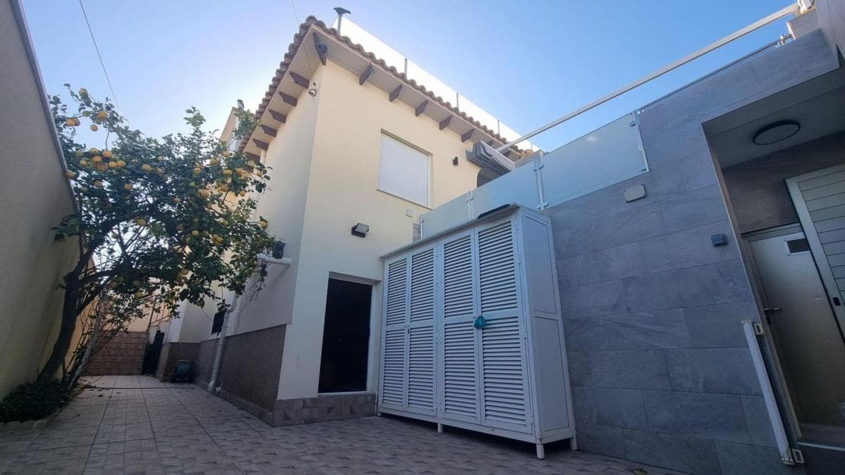Venta de chalet independiente en Barrio Los Balcones - Los Altos del Edén, Torrevieja
photo 3