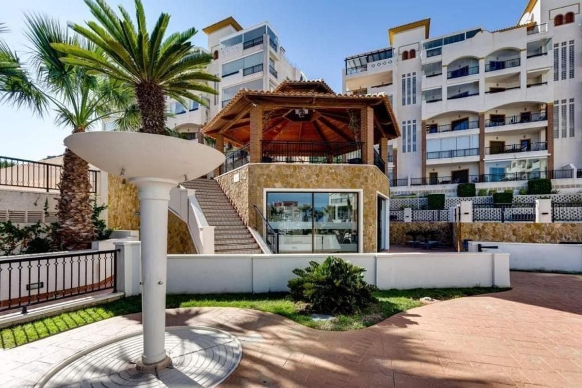 Venta de piso en Urbanizaciones, Guardamar del Segura
photo 5