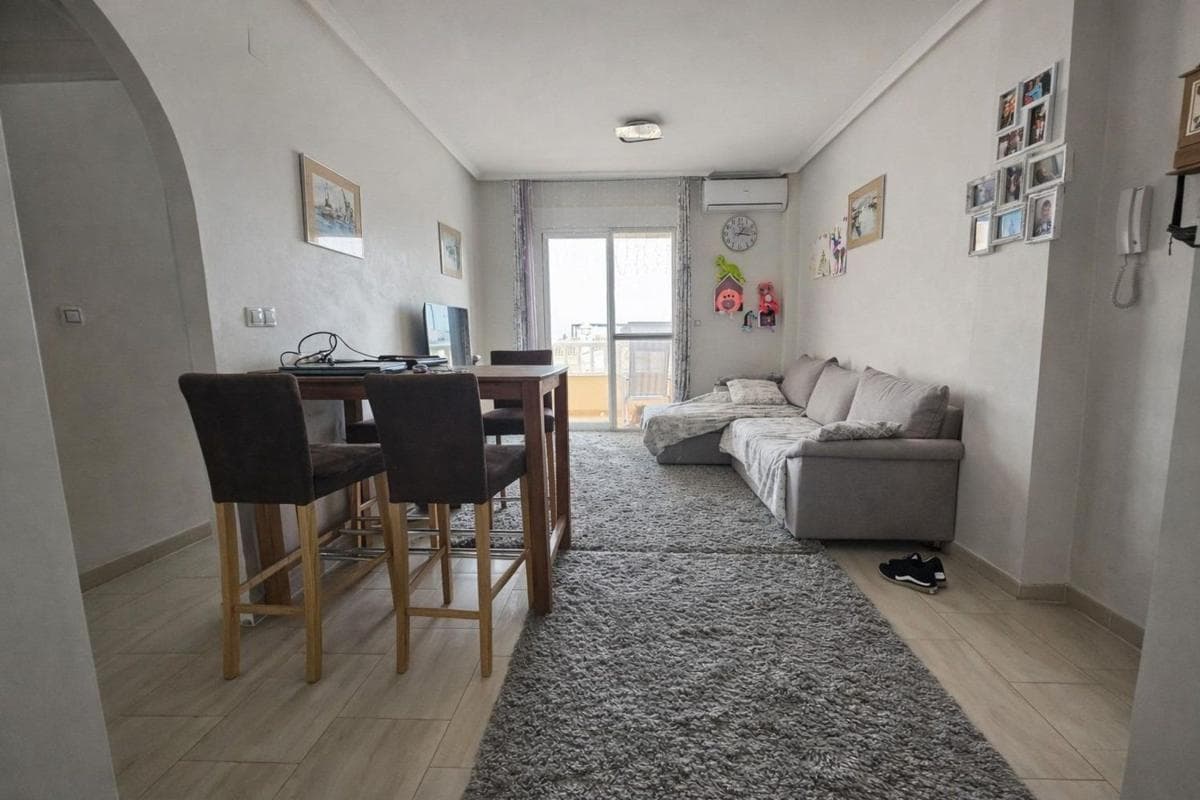 Venta de piso en Plaza Peri Cast D Juan Oeste, Orihuela
photo 3