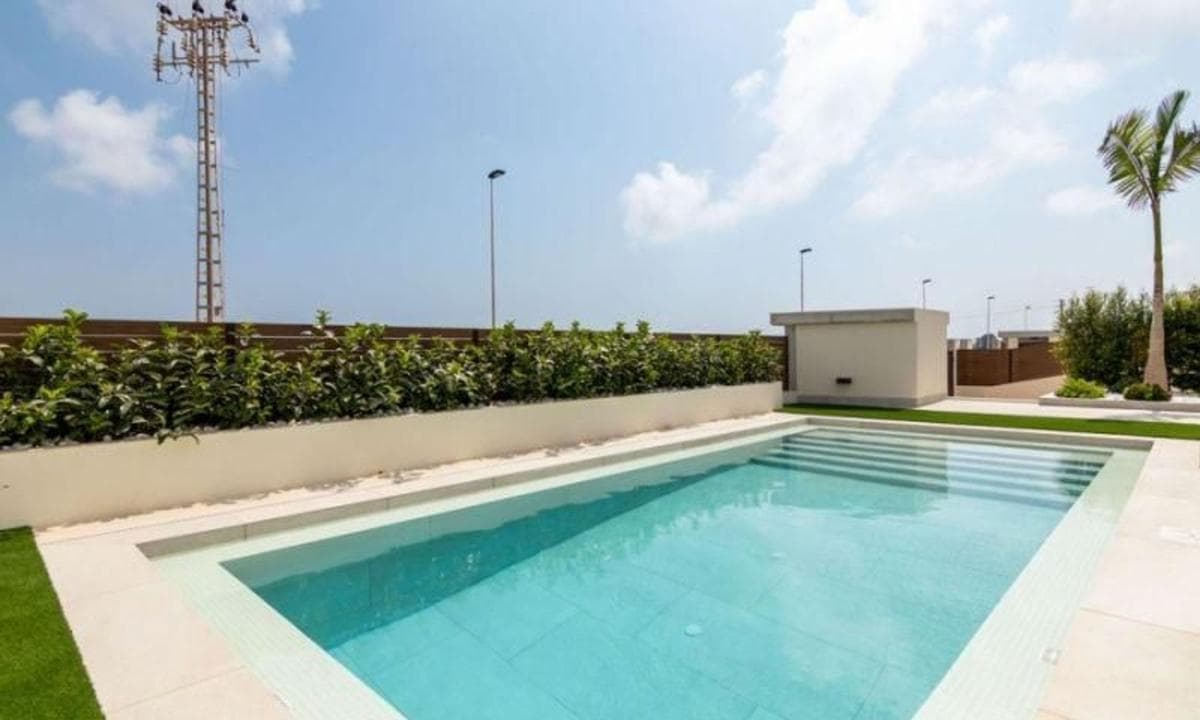 Venta de chalet independiente en Barrio Los Balcones - Los Altos del Edén, Torrevieja
photo 3