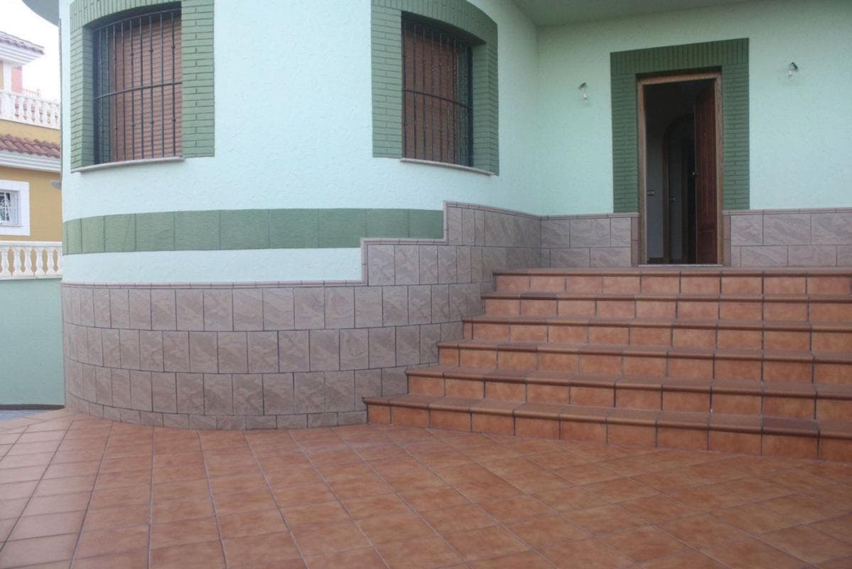 Sprzedaż niezależnego domku jednorodzinnego w Barrio Los Balcones - Los Altos del Edén, Torrevieja photo 2