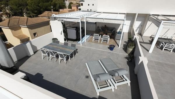 Sale of flat in Calle Trevinca, Orihuela
thumbnail 2