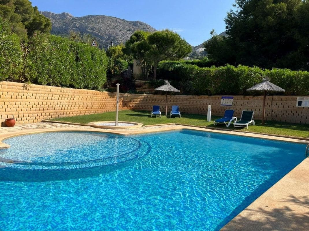 Venta de chalet adosado en Zona de Mascarat , Altea photo 4