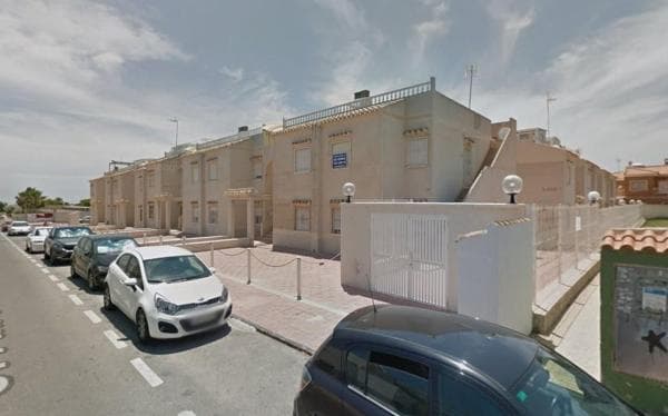 Venta de piso en Barrio Aguas Nuevas, Torrevieja
thumbnail 1