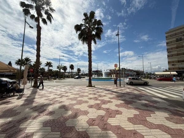 Продажа квартиры на Avenida Canalejas, Санта Пола
thumbnail 1