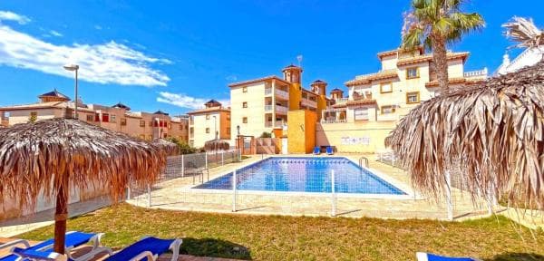 Sale of flat in Barrio La Regia, Orihuela
thumbnail 1