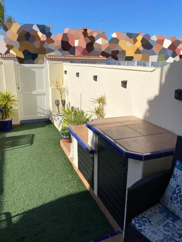 Venta de chalet adosado en Barrio Campoamor , Orihuela photo 4