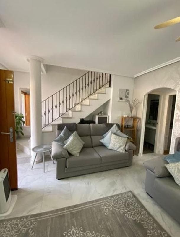 Venta de chalet adosado en Barrio Campoamor , Orihuela photo 5