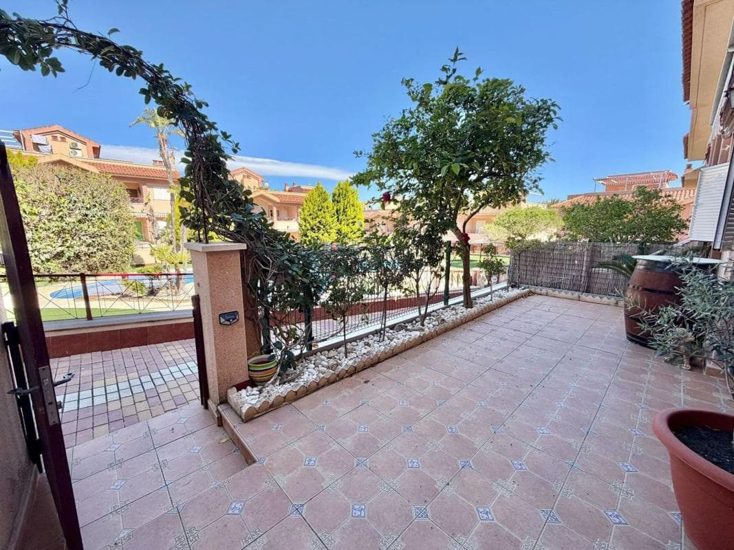 Venta de chalet adosado en Avenida de Polonia, 156 , Gran Alacant photo 2