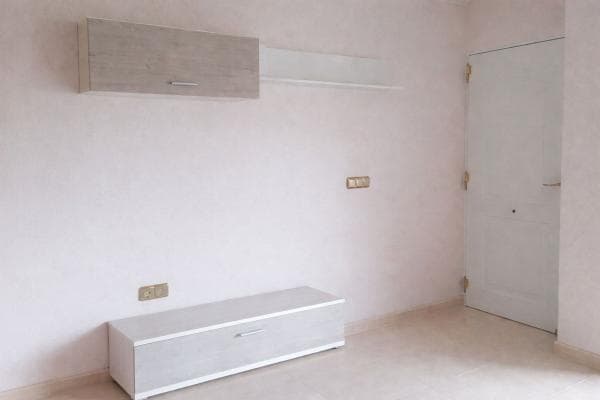 Venta de piso en Calle Castillo del Rio, 17, Orihuela
thumbnail 2