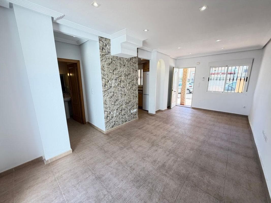 Venta de chalet independiente en Barrio La Ciñuelica - Villa Rosa, Orihuela
photo 4