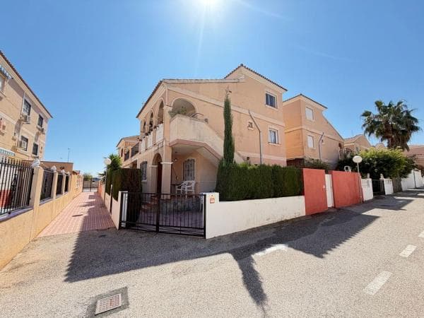 Sale of flat in Barrio La Zenia, Orihuela
photo 1